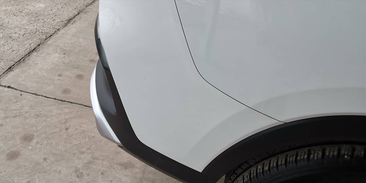 MAXUS EUNIQ 6 4X2 AUT - Imagen 37