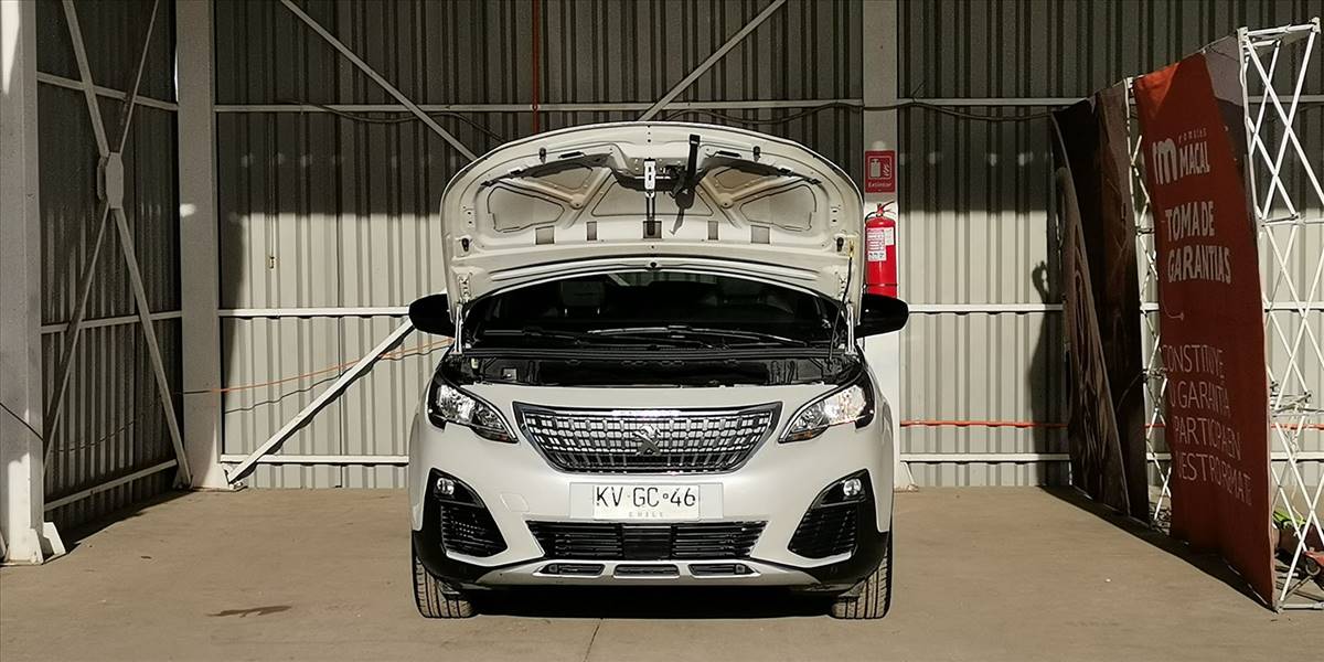 PEUGEOT 3008 ALLURE 1.6 AT - Imagen 44