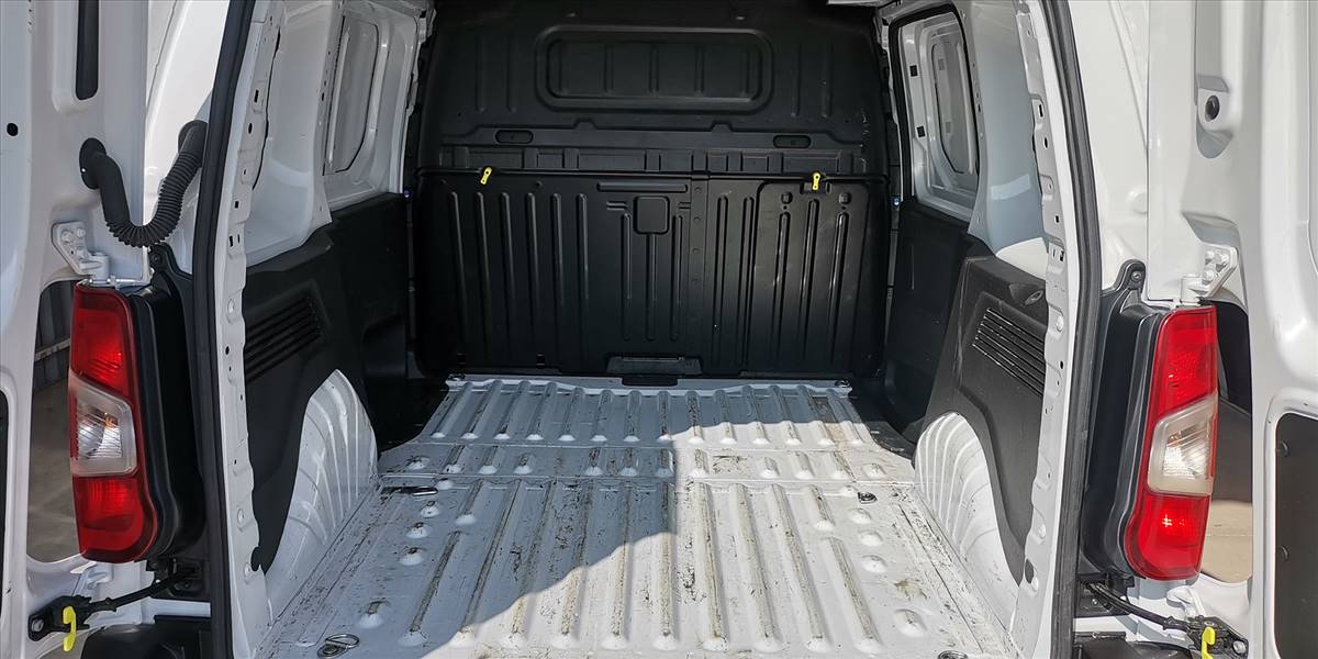 OPEL COMBO 4X2 1.5 - Imagen 11