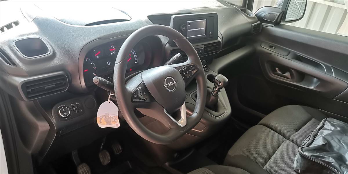 OPEL COMBO 4X2 1.5 - Imagen 18