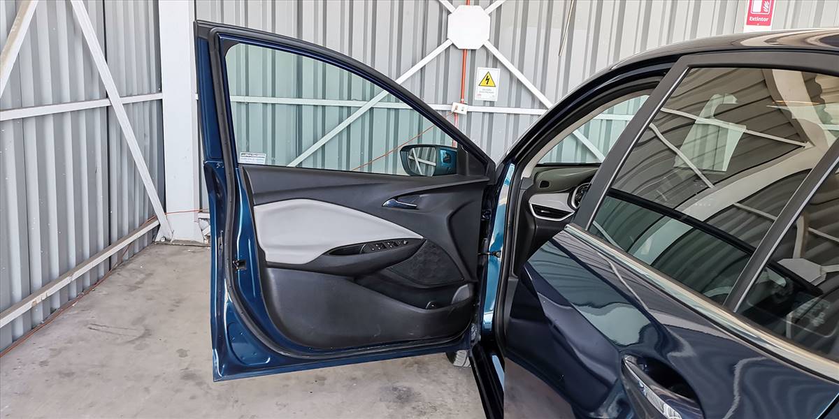 CHEVROLET ONIX HB PREMIER 1.0 AUT - Imagen 53