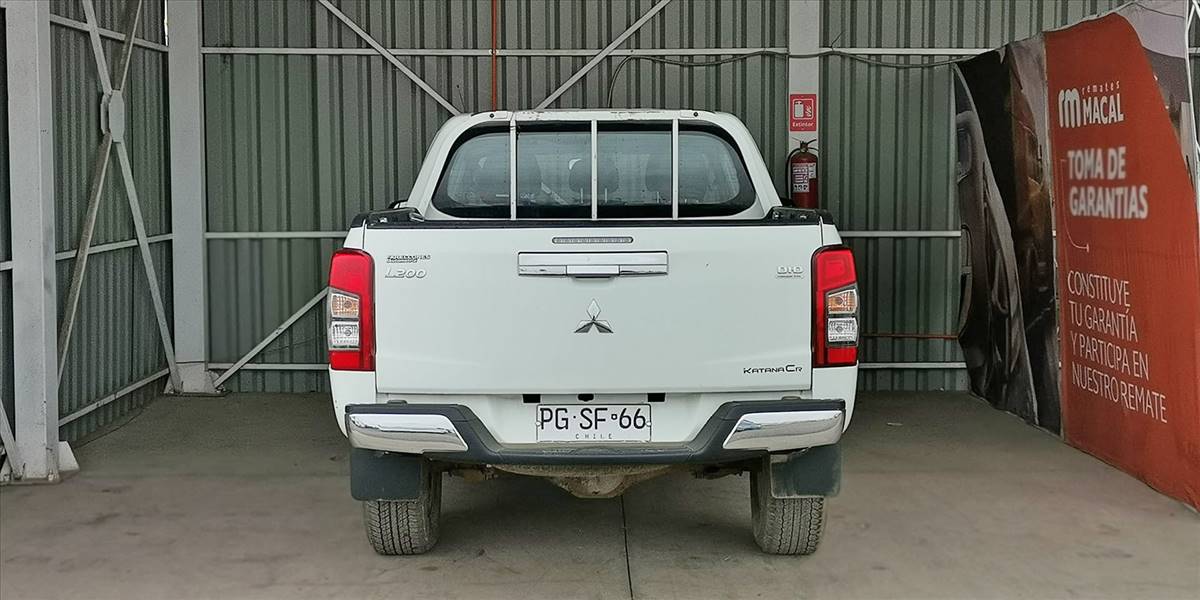 MITSUBISHI L200 KATANA CR 2.4 - Imagen 12