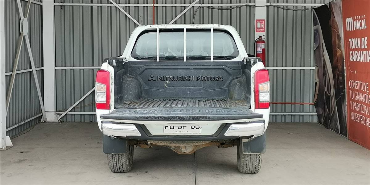 MITSUBISHI L200 KATANA CR 2.4 - Imagen 13