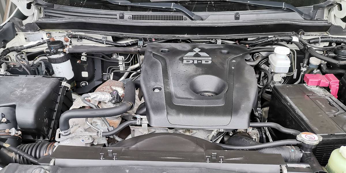 MITSUBISHI L200 KATANA CR 2.4 - Imagen 16