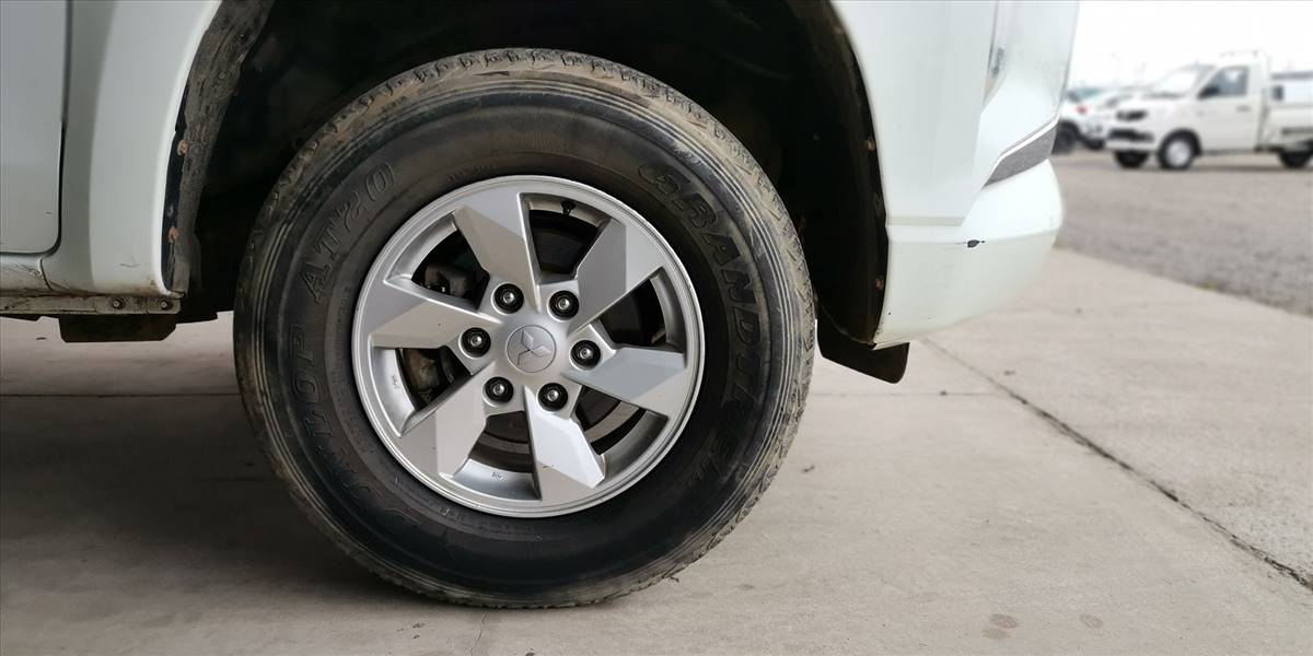 MITSUBISHI L200 KATANA CR 2.4 - Imagen 17