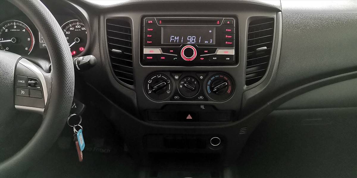 MITSUBISHI L200 KATANA CR 2.4 - Imagen 23