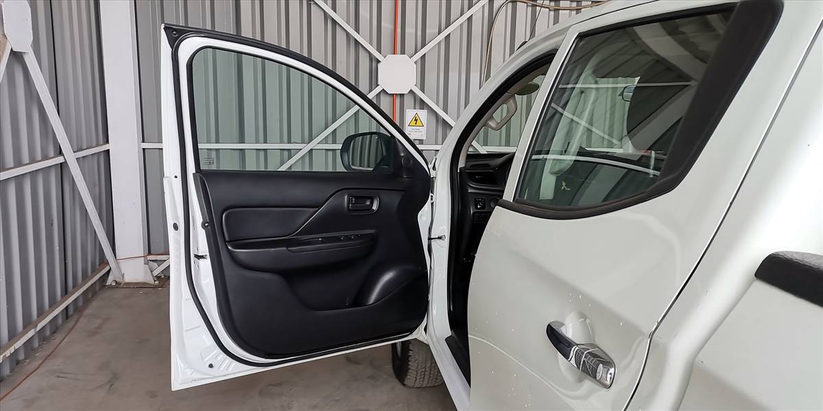 MITSUBISHI L200 KATANA CR 2.4 - Imagen 27