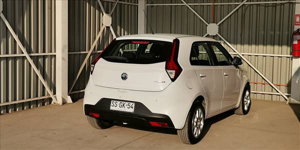 MG 3 HATCH BACK 1.5 AUT - Imagen 4