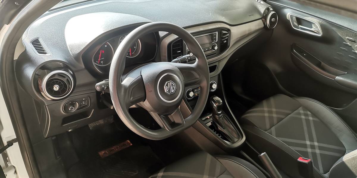 MG 3 HATCH BACK 1.5 AUT - Imagen 21