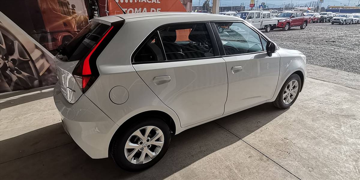 MG 3 HATCH BACK 1.5 AUT - Imagen 11