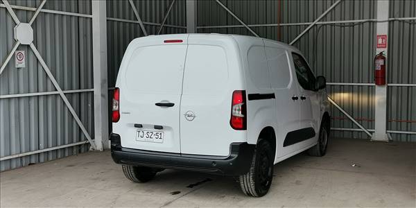 OPEL COMBO 4X2 1.5 - Imagen 4