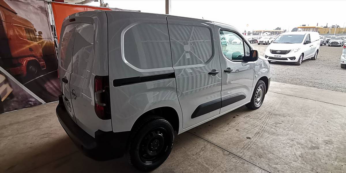OPEL COMBO 4X2 1.5 - Imagen 10