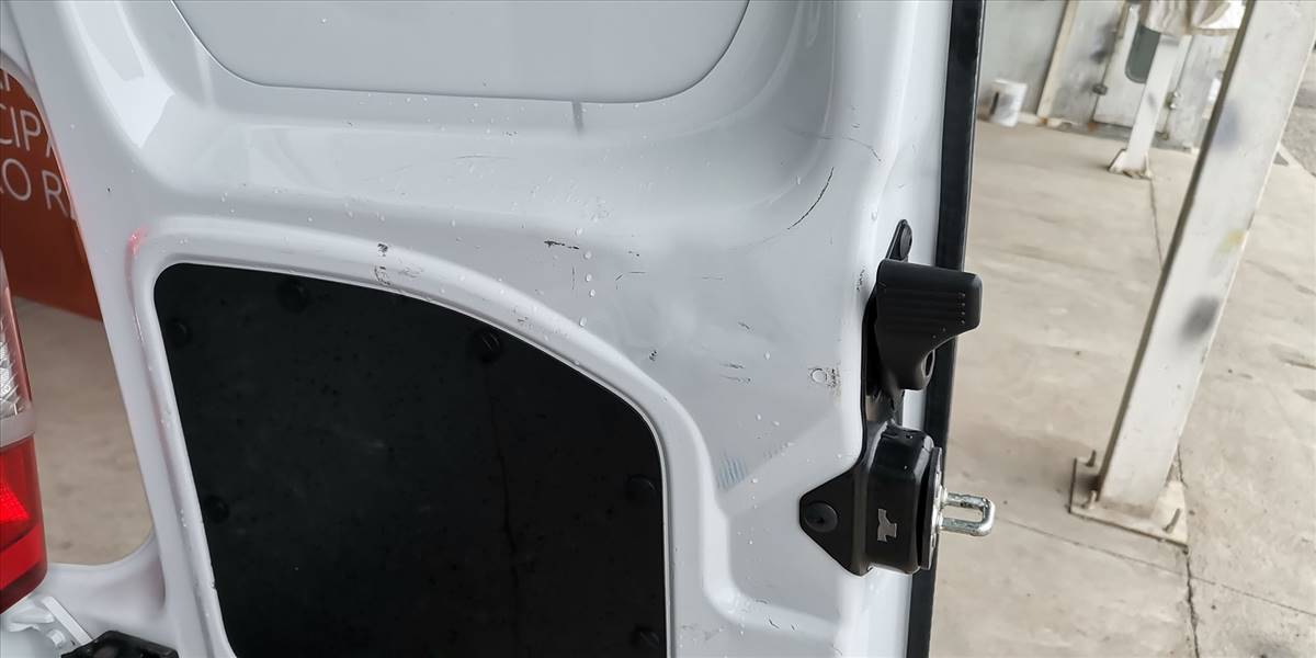 OPEL COMBO 4X2 1.5 - Imagen 37