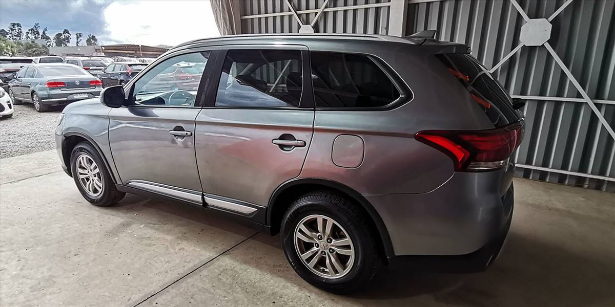 MITSUBISHI OUTLANDER 2.0 AUT - Imagen 20