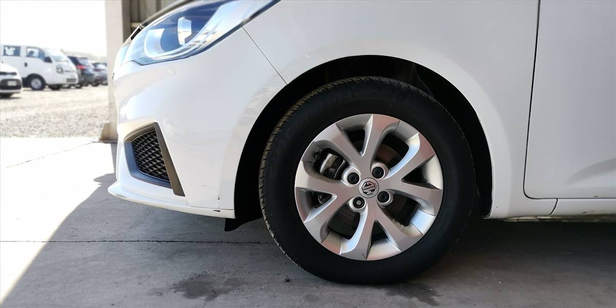 MG 3 HATCH BACK 1.5 AUT - Imagen 18
