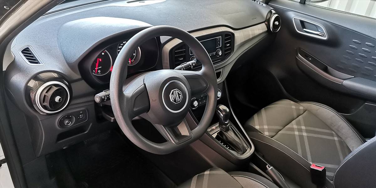 MG 3 HATCH BACK 1.5 AUT - Imagen 21