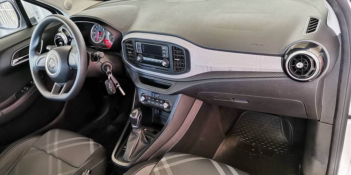 MG 3 HATCH BACK 1.5 AUT - Imagen 22