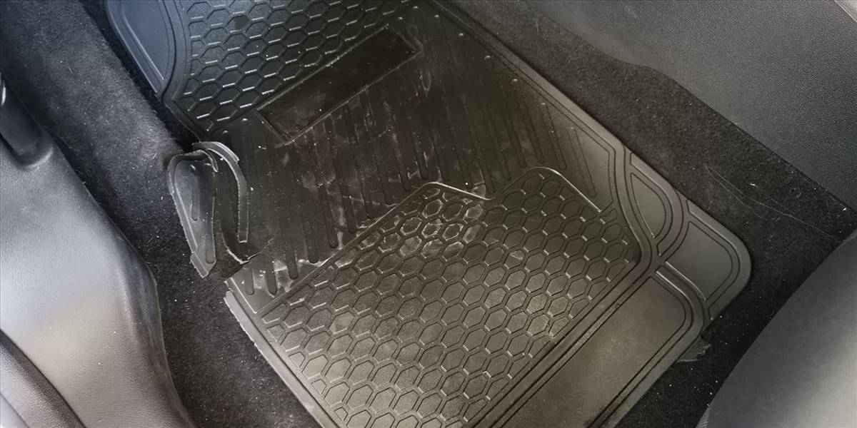 MG 3 HATCH BACK 1.5 AUT - Imagen 29