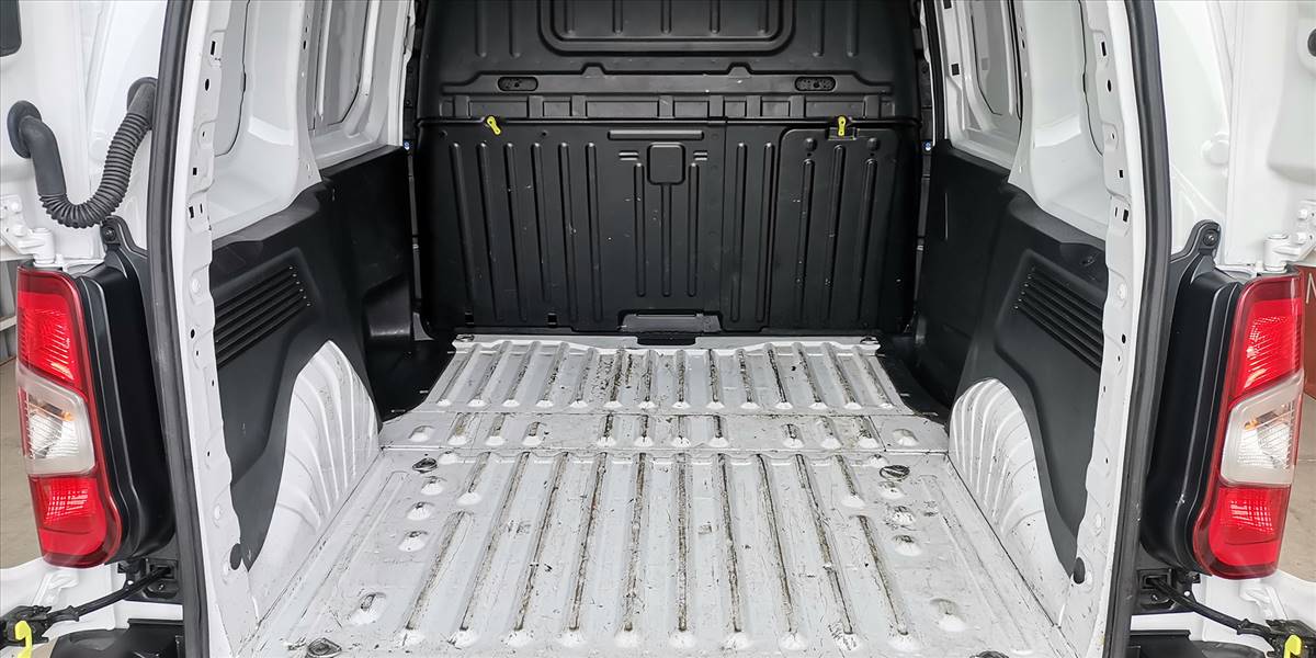 OPEL COMBO 4X2 1.5 - Imagen 13
