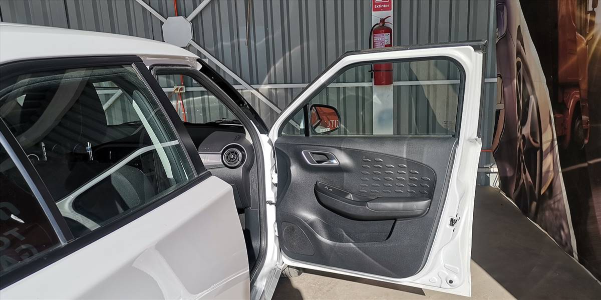 MG 3 HATCH BACK 1.5 AUT - Imagen 28