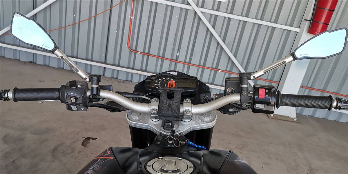 KTM 690 DUKE - Imagen 9