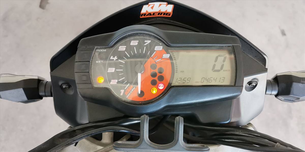 KTM 690 DUKE - Imagen 15