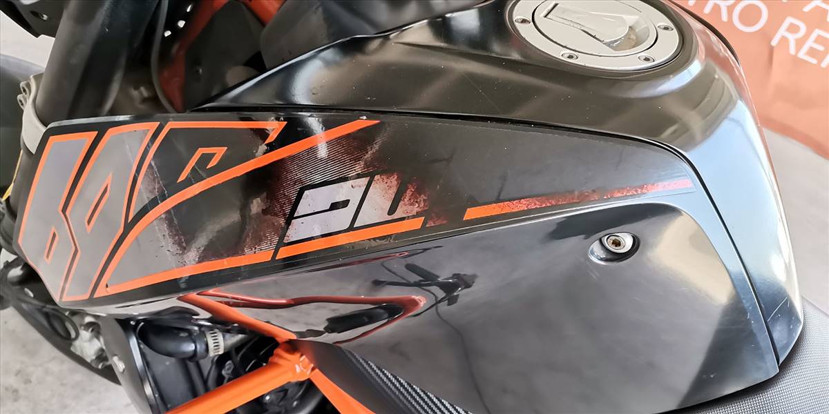 KTM 690 DUKE - Imagen 19