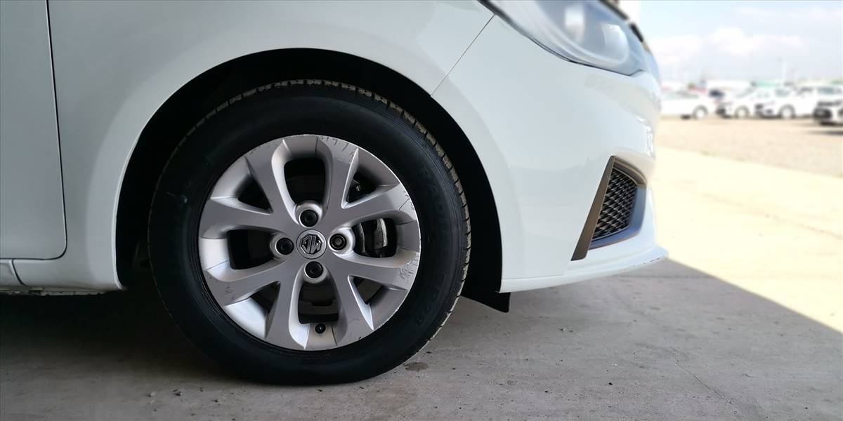 MG 3 1.5 AT - Imagen 17