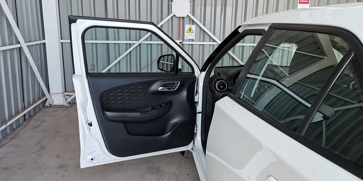 MG 3 HATCH BACK 1.5 AUT - Imagen 27