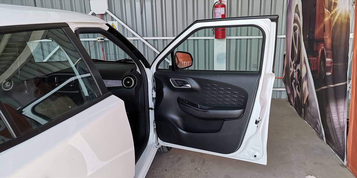 MG 3 HATCH BACK 1.5 AUT - Imagen 28