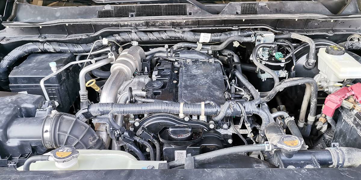 NISSAN NAVARA D CAB MT 4X4 2.3 - Imagen 14