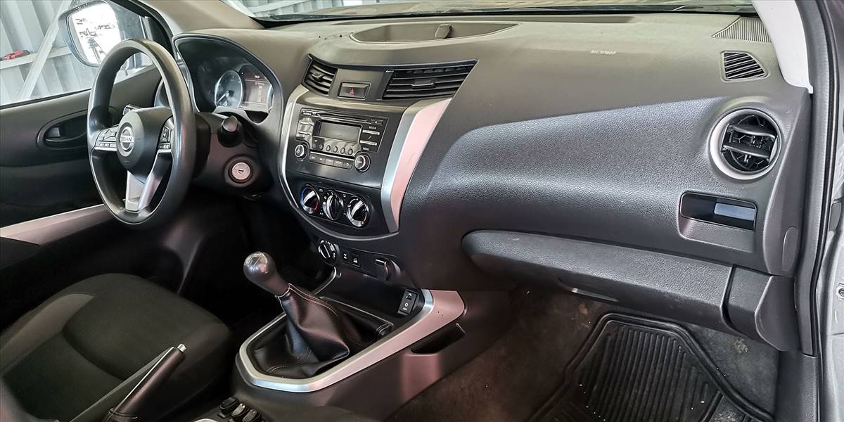 NISSAN NAVARA D CAB MT 4X4 2.3 - Imagen 20