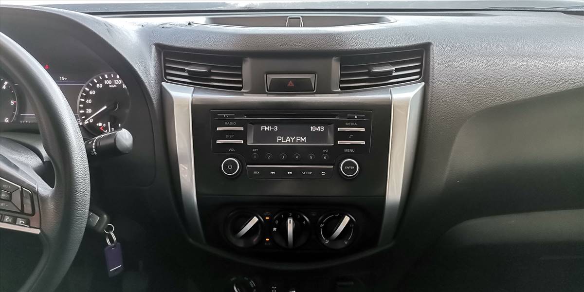NISSAN NAVARA D CAB MT 4X4 2.3 - Imagen 21