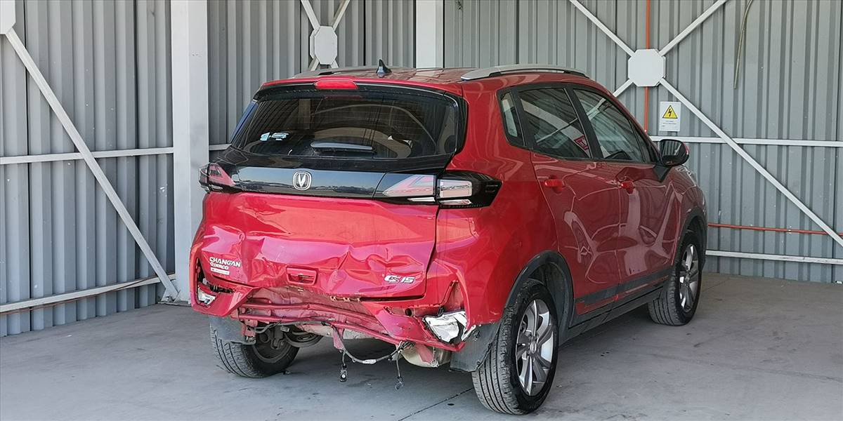 CHANGAN CS15 HB 4X2 1.5 - Imagen 3