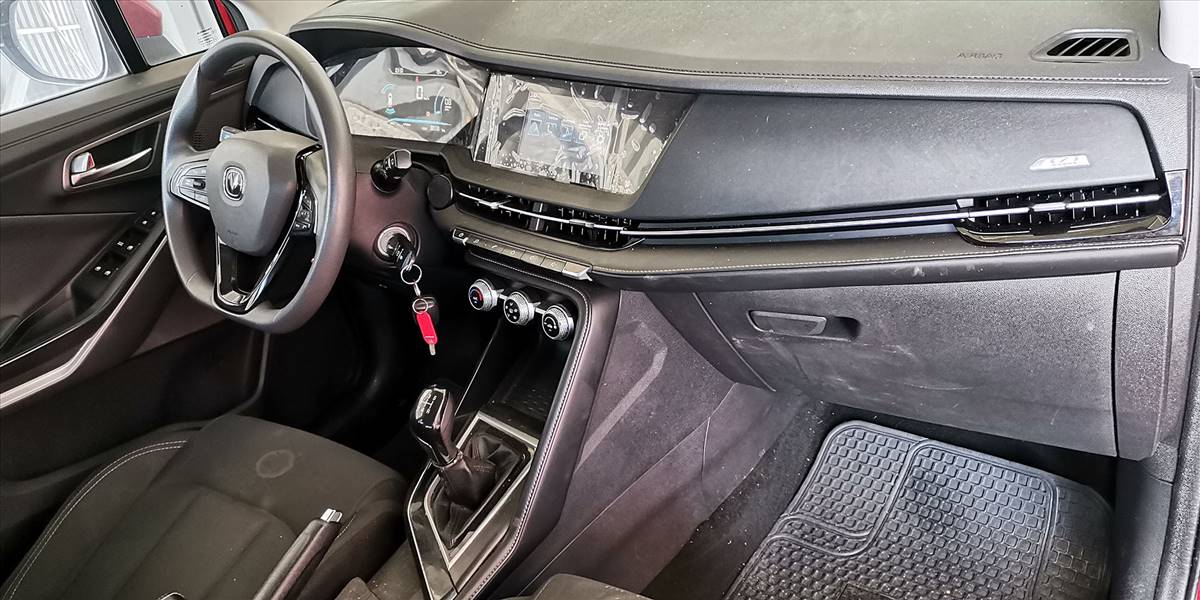 CHANGAN CS15 HB 4X2 1.5 - Imagen 22
