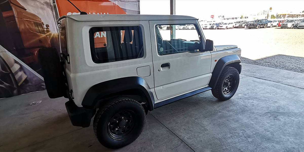 SUZUKI JIMNY GL 4X4 1.5 - Imagen 11