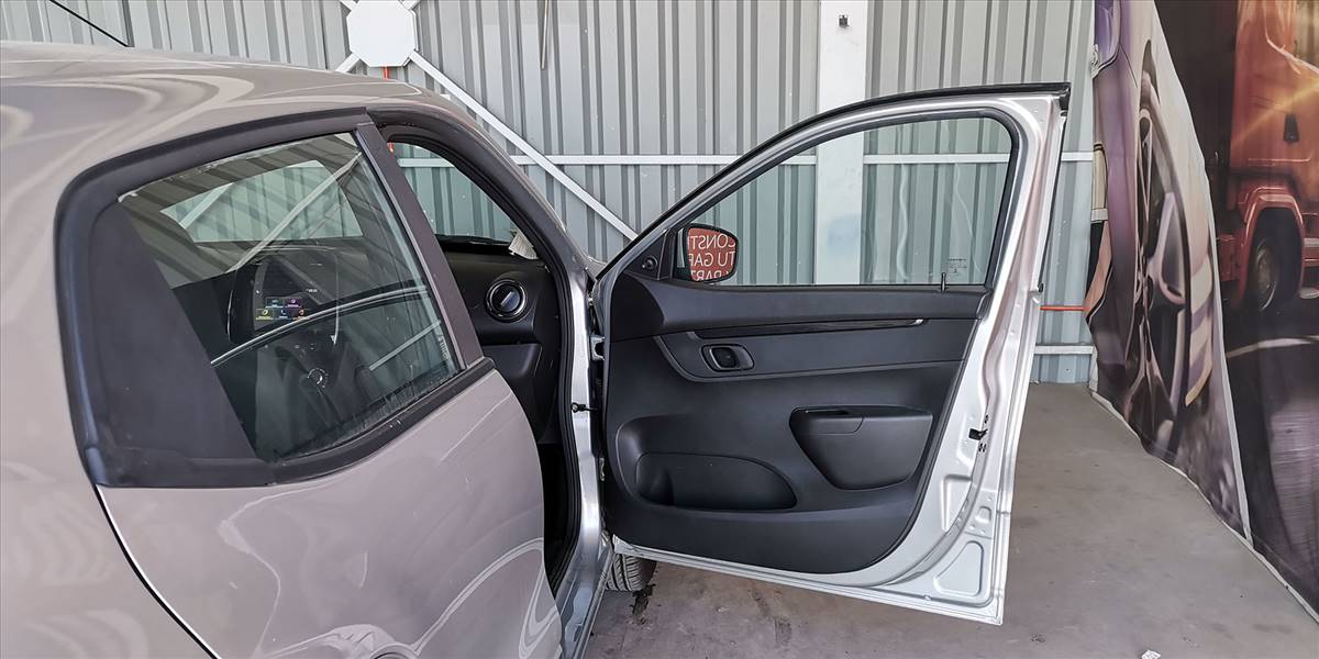 RENAULT KWID 1.0 - Imagen 28