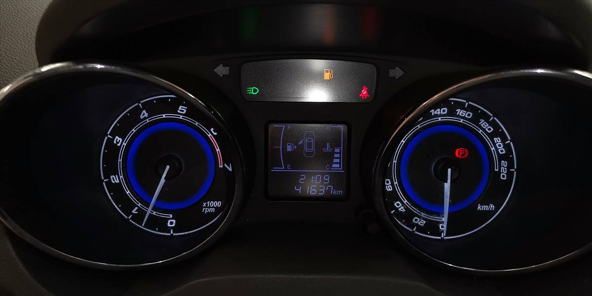 CHERY ARRIZO 3 GLS 1.5 - Imagen 24
