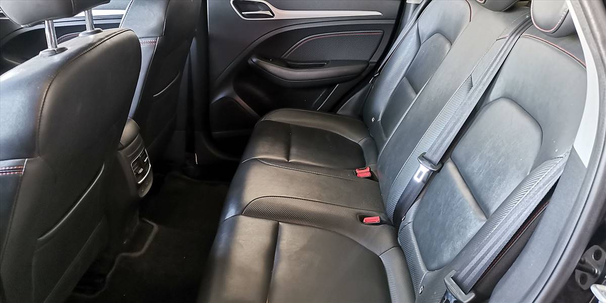 MG ZX CVT 1.5 AUT - Imagen 26