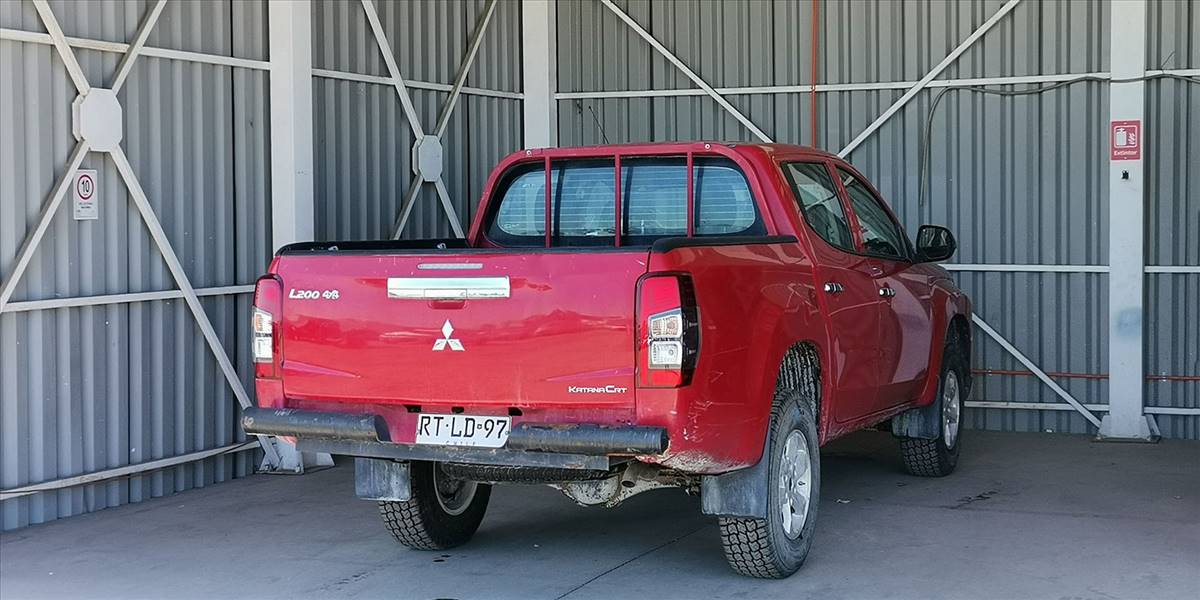 MITSUBISHI L200 KATANA CRT 4X4 2.4 - Imagen 13