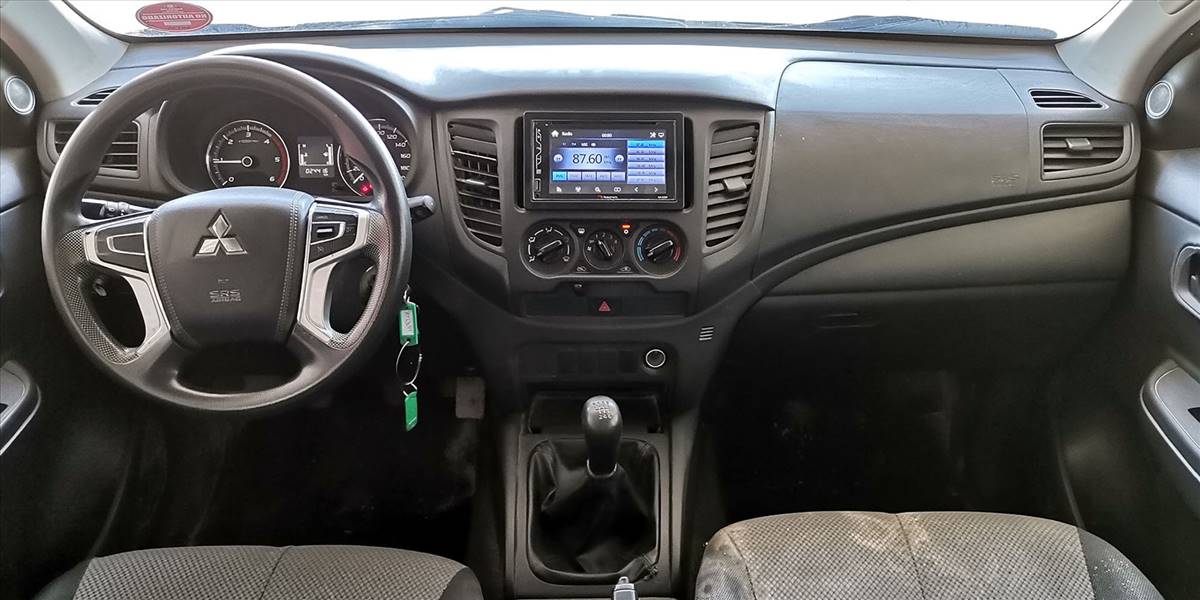 MITSUBISHI L200 KATANA CRT 4X4 2.4 - Imagen 32
