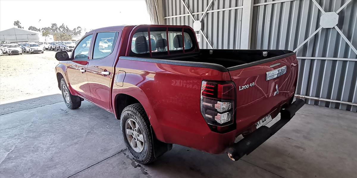 MITSUBISHI L200 KATANA CRT 4X4 2.4 - Imagen 49