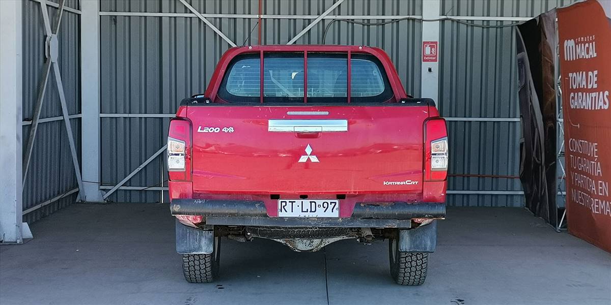 MITSUBISHI L200 KATANA CRT 4X4 2.4 - Imagen 57