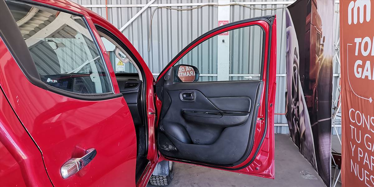 MITSUBISHI L200 KATANA CRT 4X4 2.4 - Imagen 136