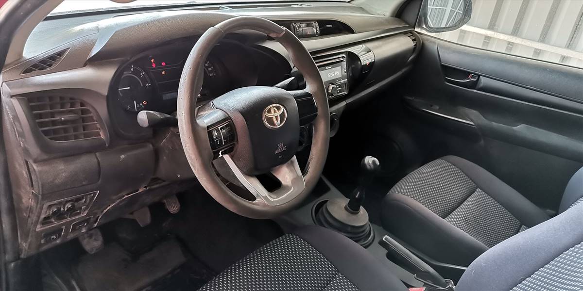 TOYOTA HI LUX D CAB 2.4 - Imagen 39