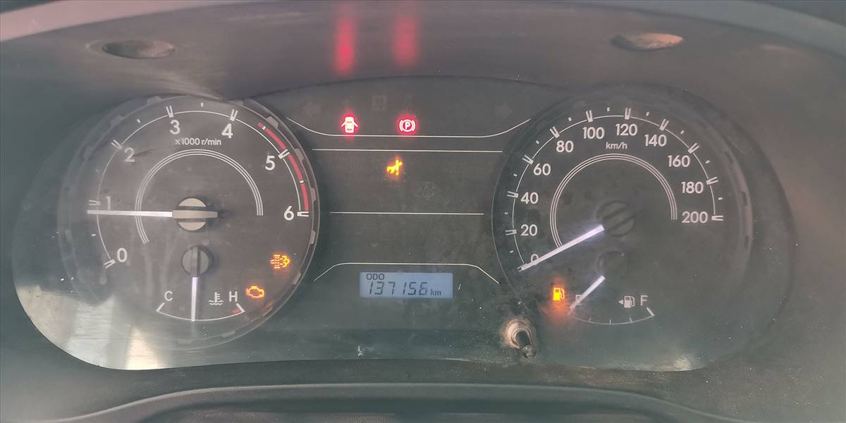 TOYOTA HI LUX D CAB 2.4 - Imagen 45