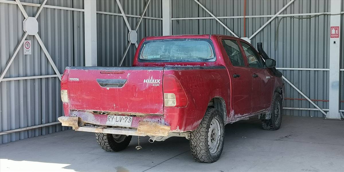 TOYOTA HILUX PICKUP 4P 4X4 2.4 - Imagen 7