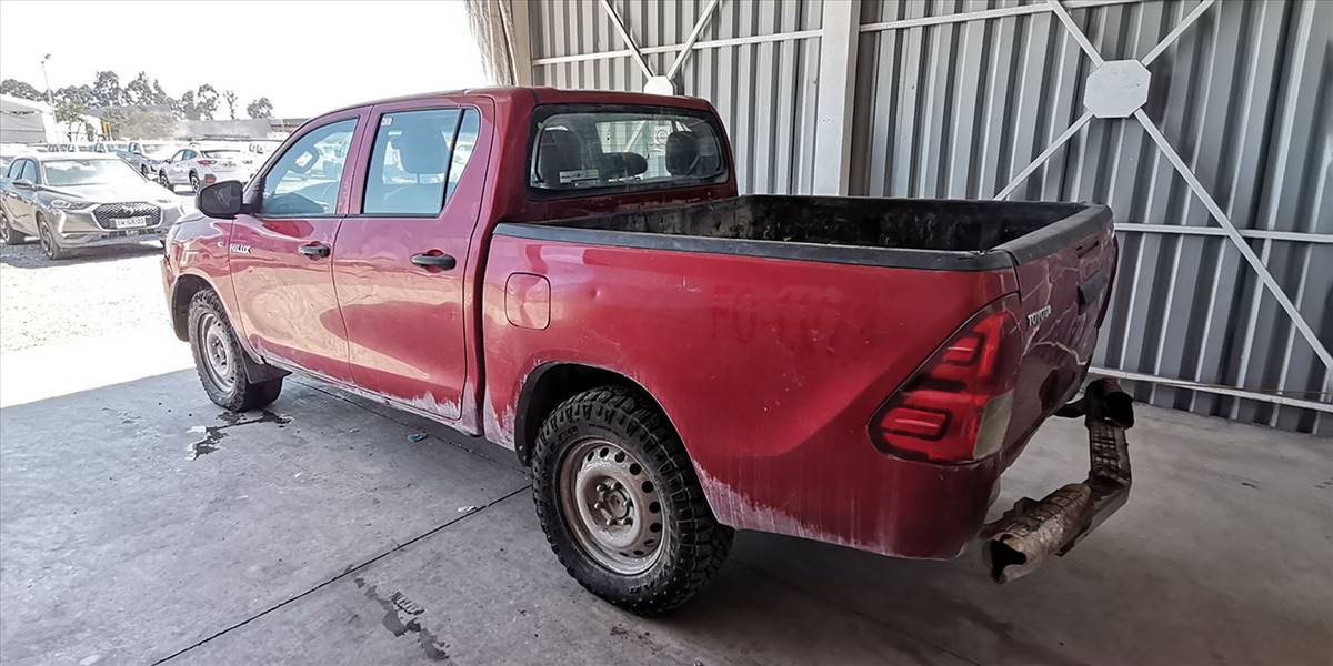 TOYOTA HILUX PICKUP 4P 4X4 2.4 - Imagen 28