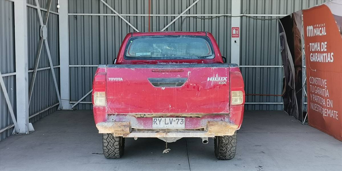 TOYOTA HILUX PICKUP 4P 4X4 2.4 - Imagen 36