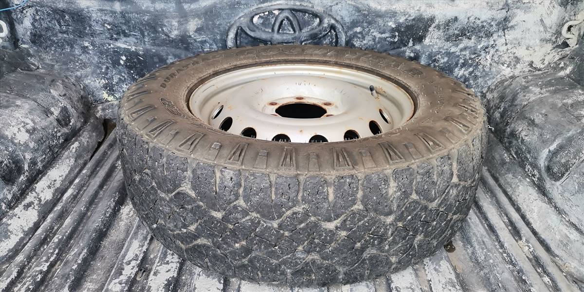 TOYOTA HILUX PICKUP 4P 4X4 2.4 - Imagen 55